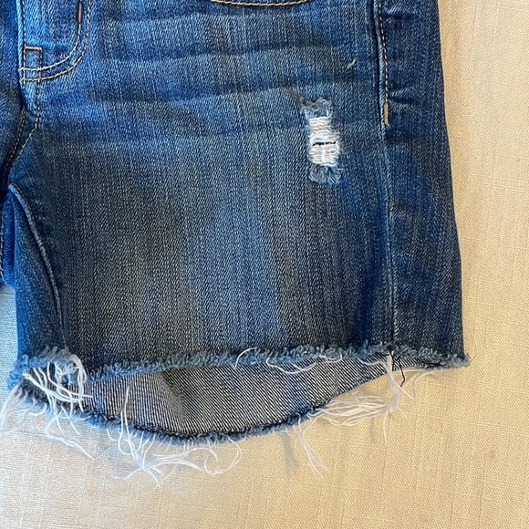 American eagle stretch shorts size 2 - Picture 4 of 5